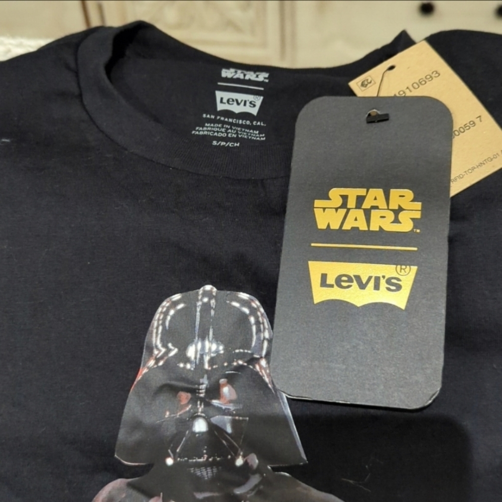 Levi's Darth Vader t-shirt - Picture 3 of 5
